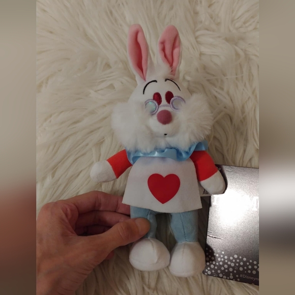 💖FIRM! NWT DISNEY PARKS ALICE IN WONDERLAND WHITE RABBIT NUIMO PLUSH (RARE) - Picture 5 of 9